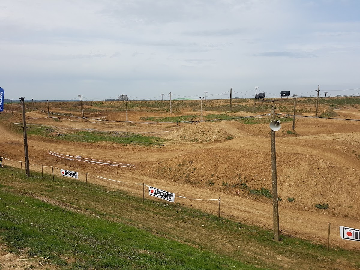 Terrain de motocross à Maricourt — photo 4