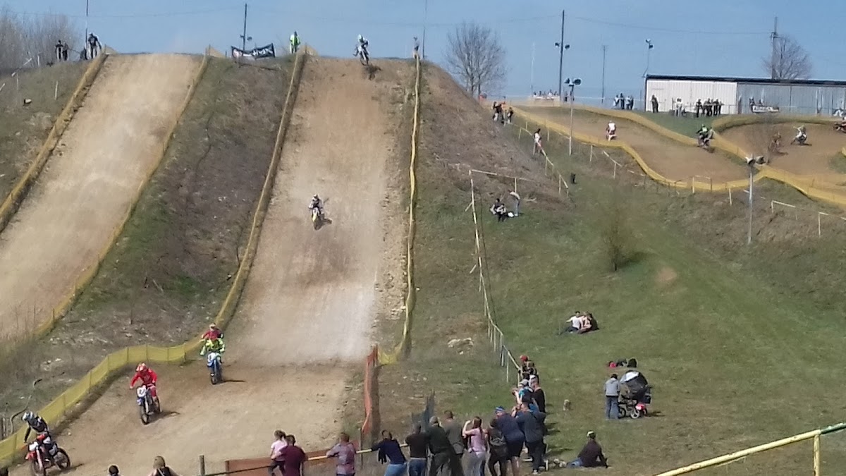 Terrain de motocross à Plomion — photo 3