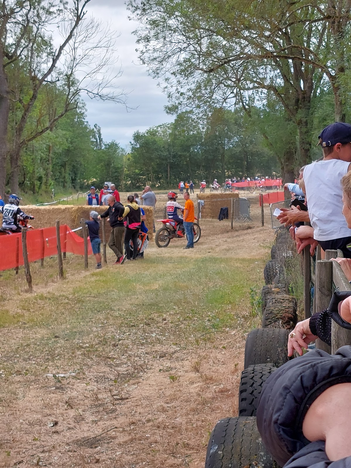 Terrain de motocross à Saint-Laon — photo 3