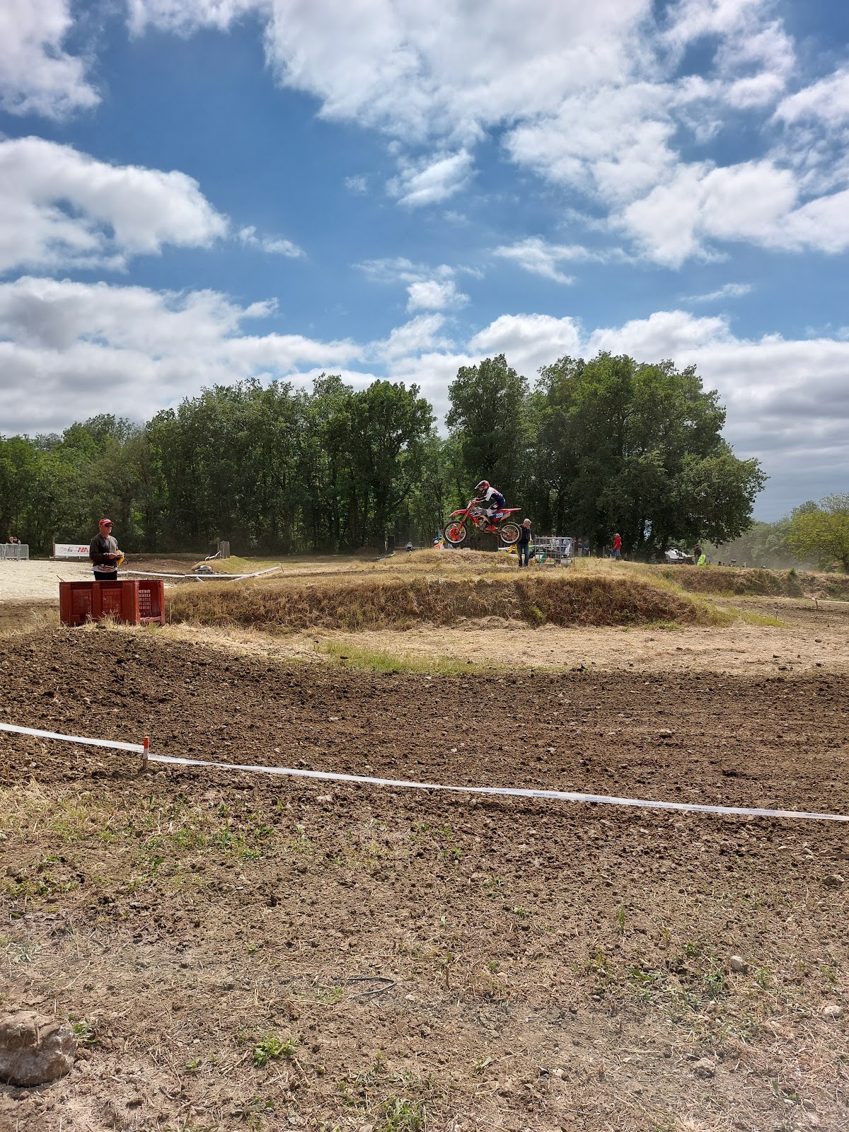 Terrain de motocross à Saint-Laon — photo 4