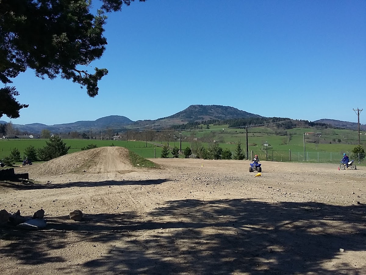 Terrain de motocross à Yssingeaux — photo 1