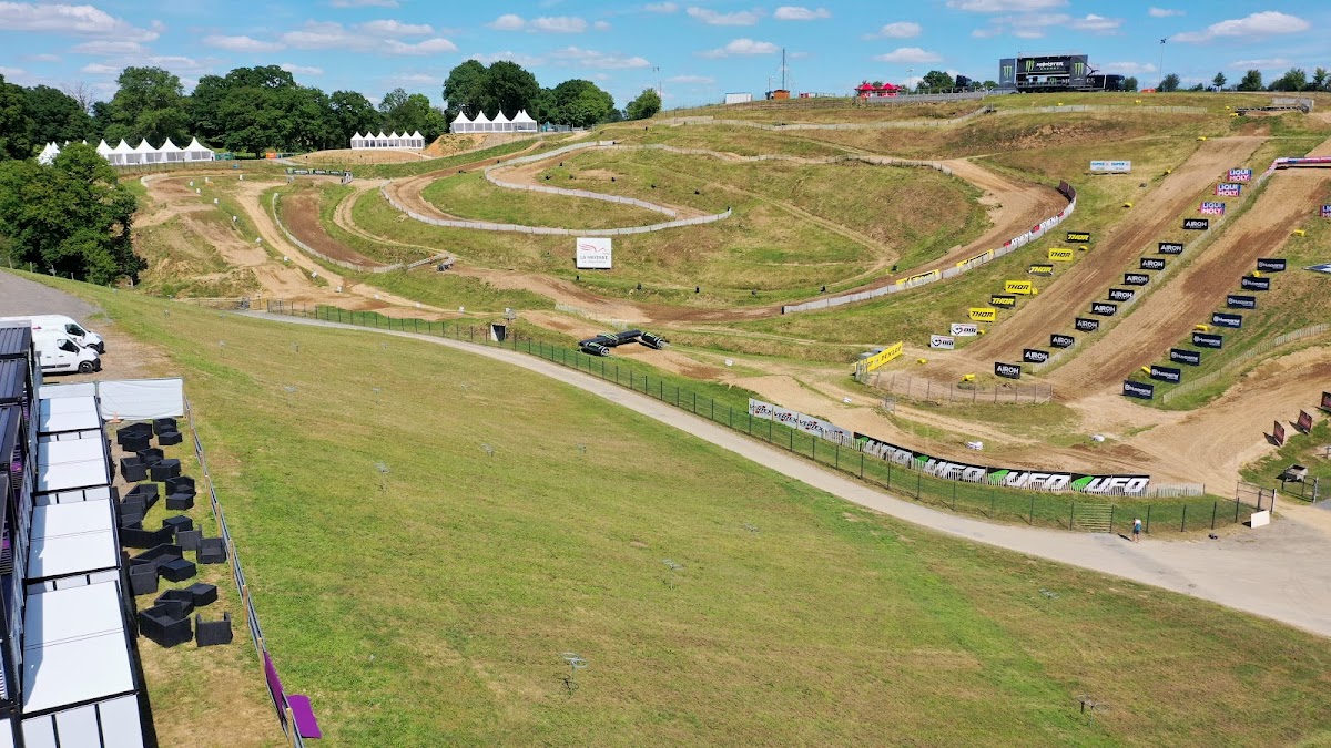 Terrain de motocross à Ernée — photo 2