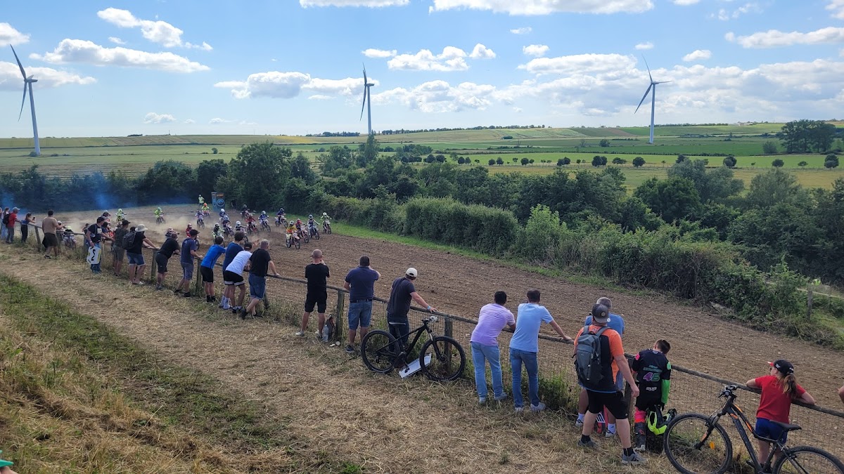 Terrain de motocross à Vix