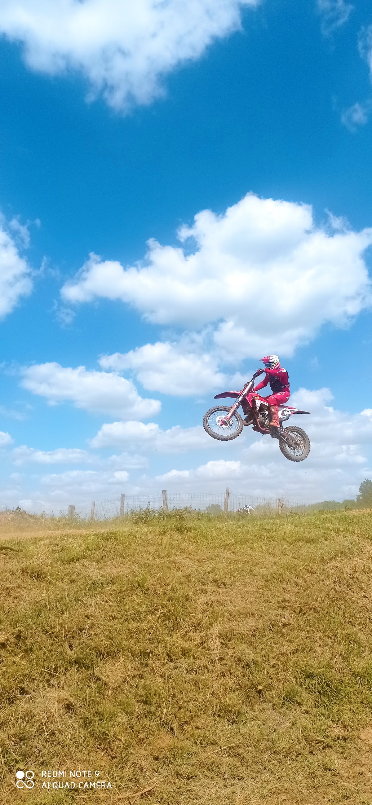 Terrain de motocross à Liffol-le-Grand