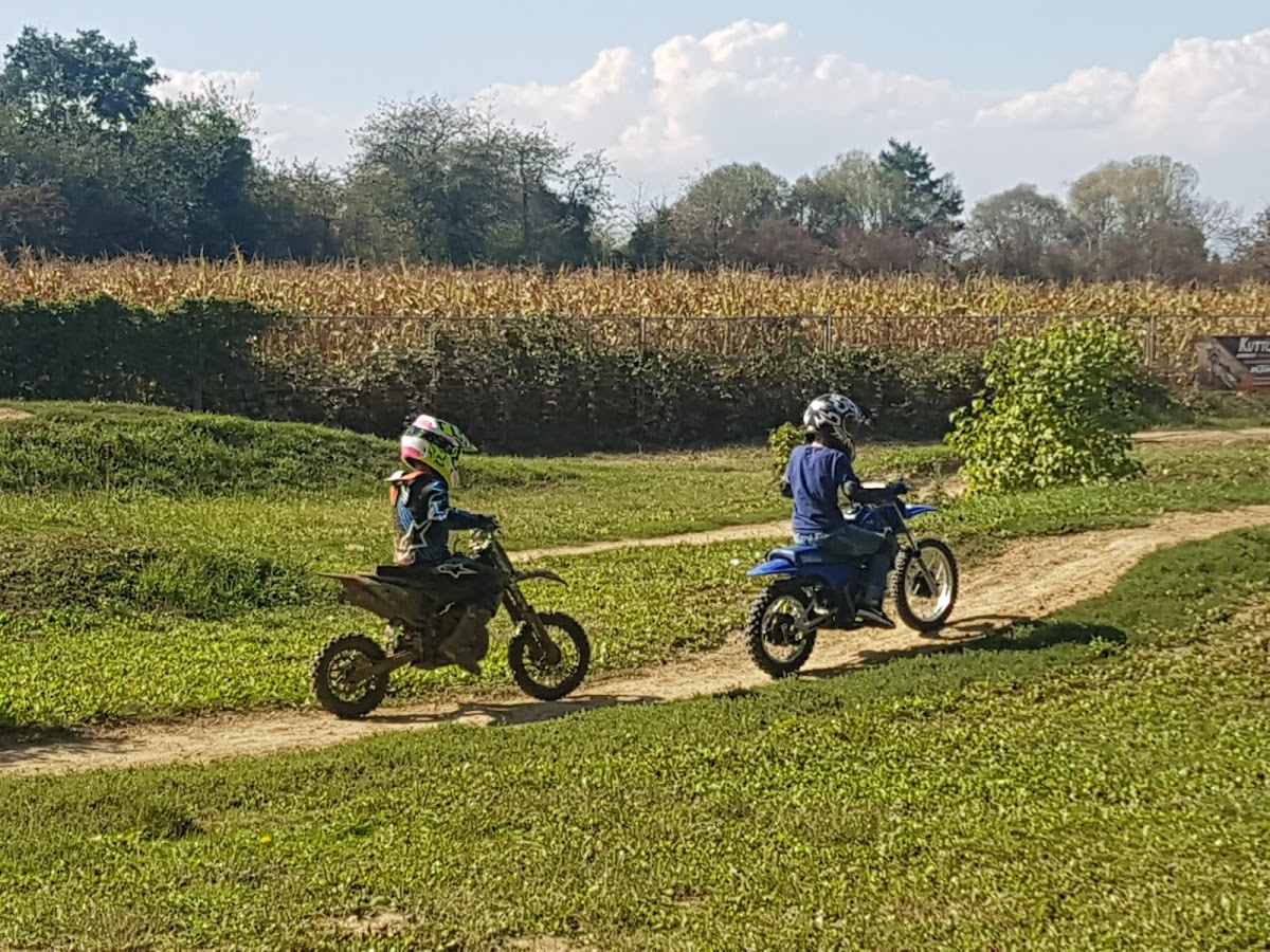 Terrain de motocross à Bartenheim — photo 1
