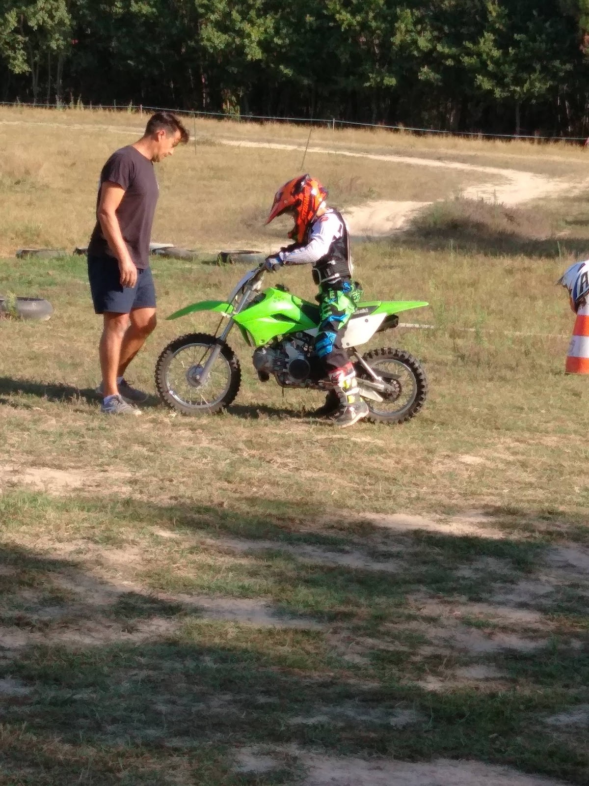 Terrain de motocross à Saint-Christophe-De-Double — photo 4