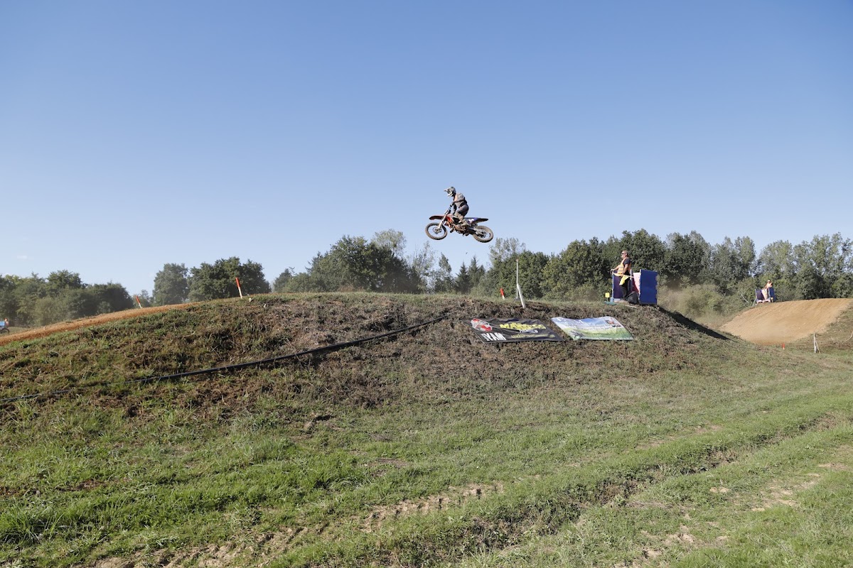 Terrain de motocross à Tremblay