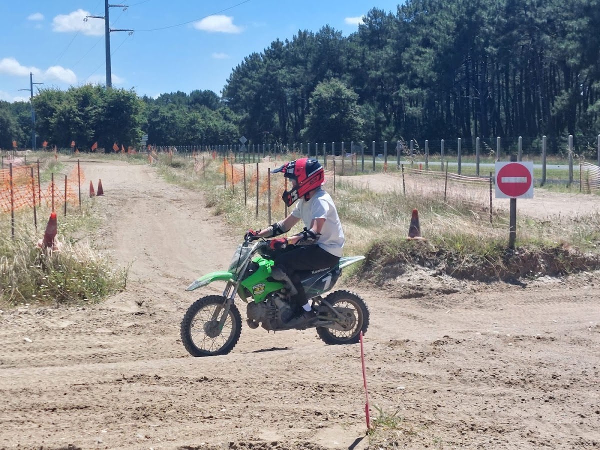 Terrain de motocross à Grayan-Et-L'Hôpital