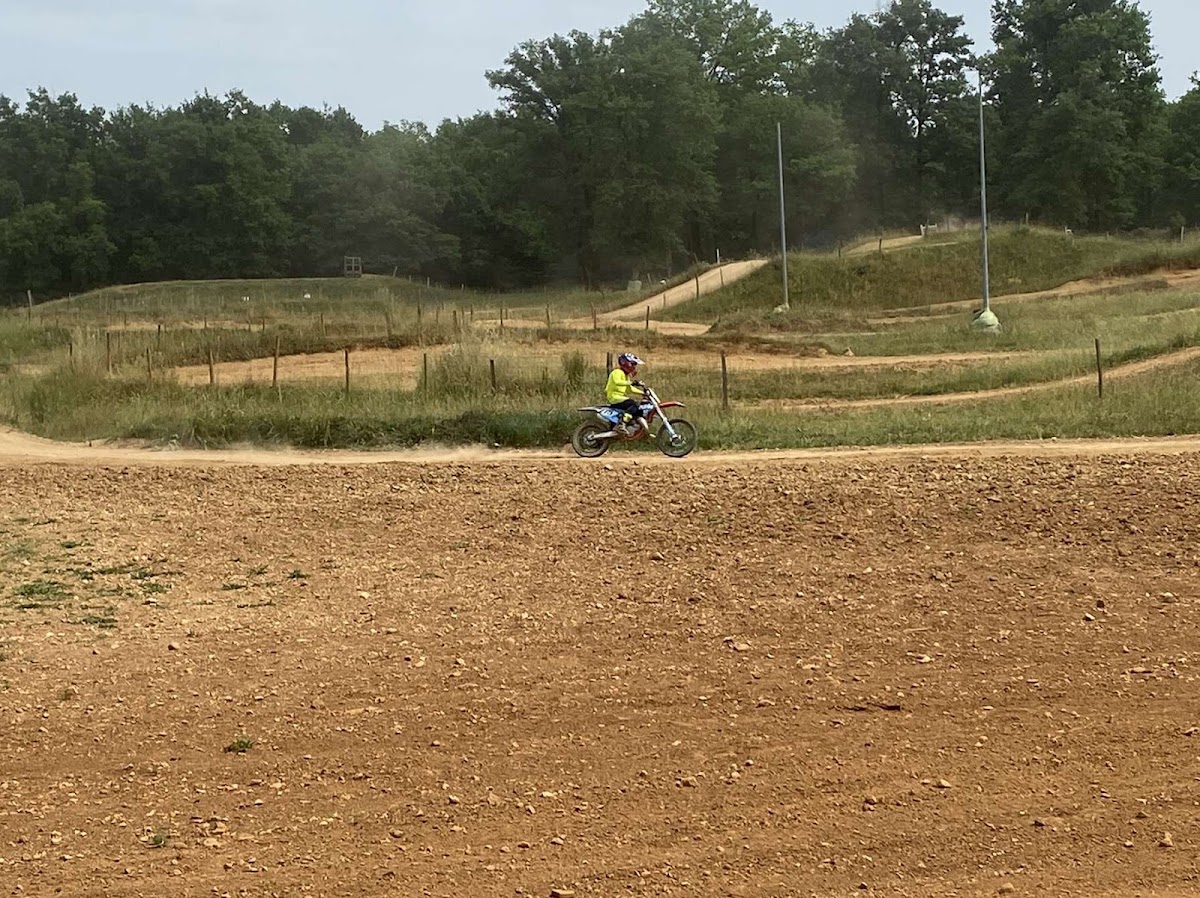 Terrain de motocross à Pranzac — photo 1