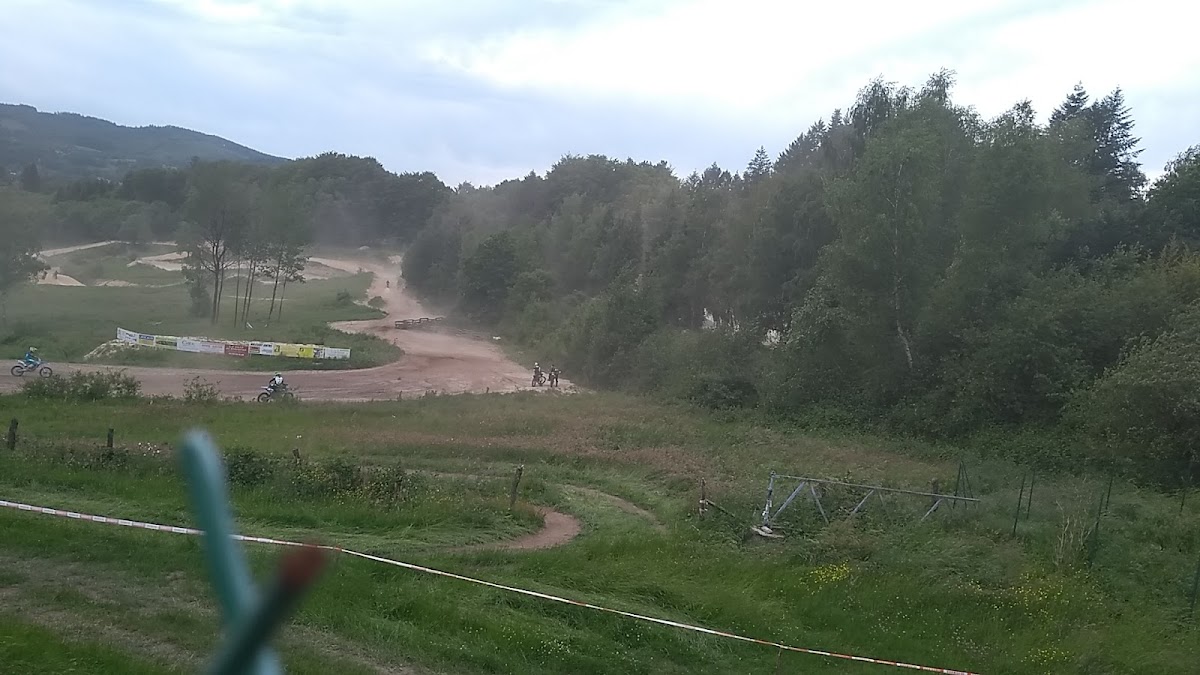 Terrain de motocross à Treignac — photo 1