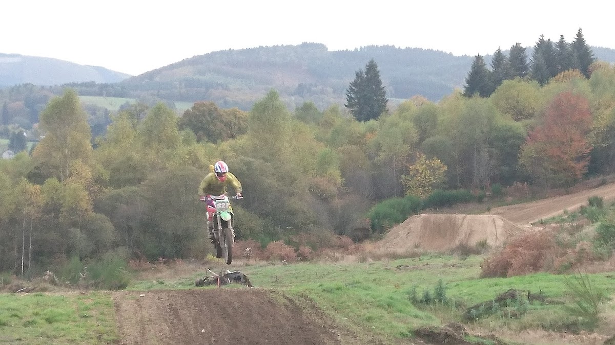 Terrain de motocross à Treignac — photo 3