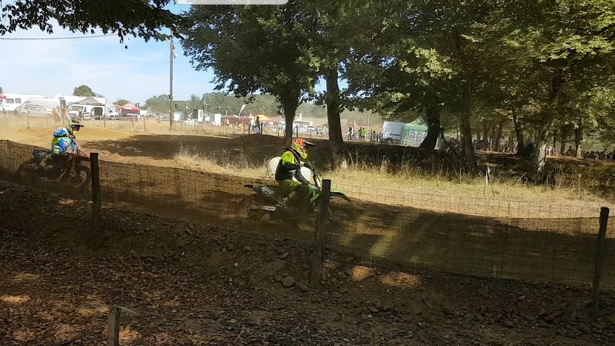 Terrain de motocross à Arbis — photo 3