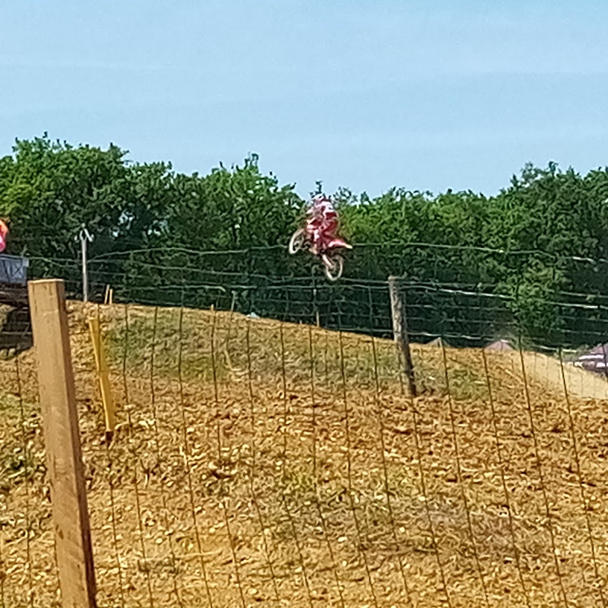 Terrain de motocross à Montagnac-Sur-Auvignon