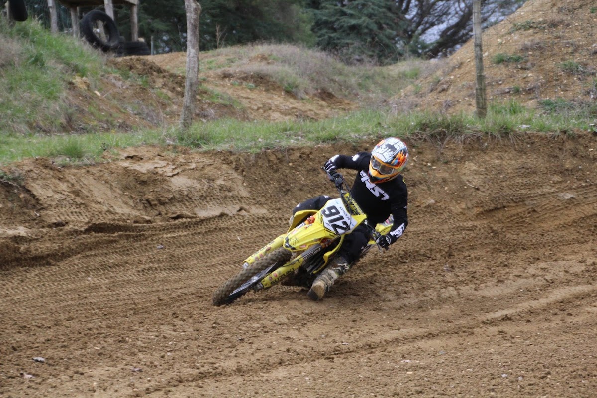 Terrain de motocross à Montagnac-Sur-Auvignon — photo 4