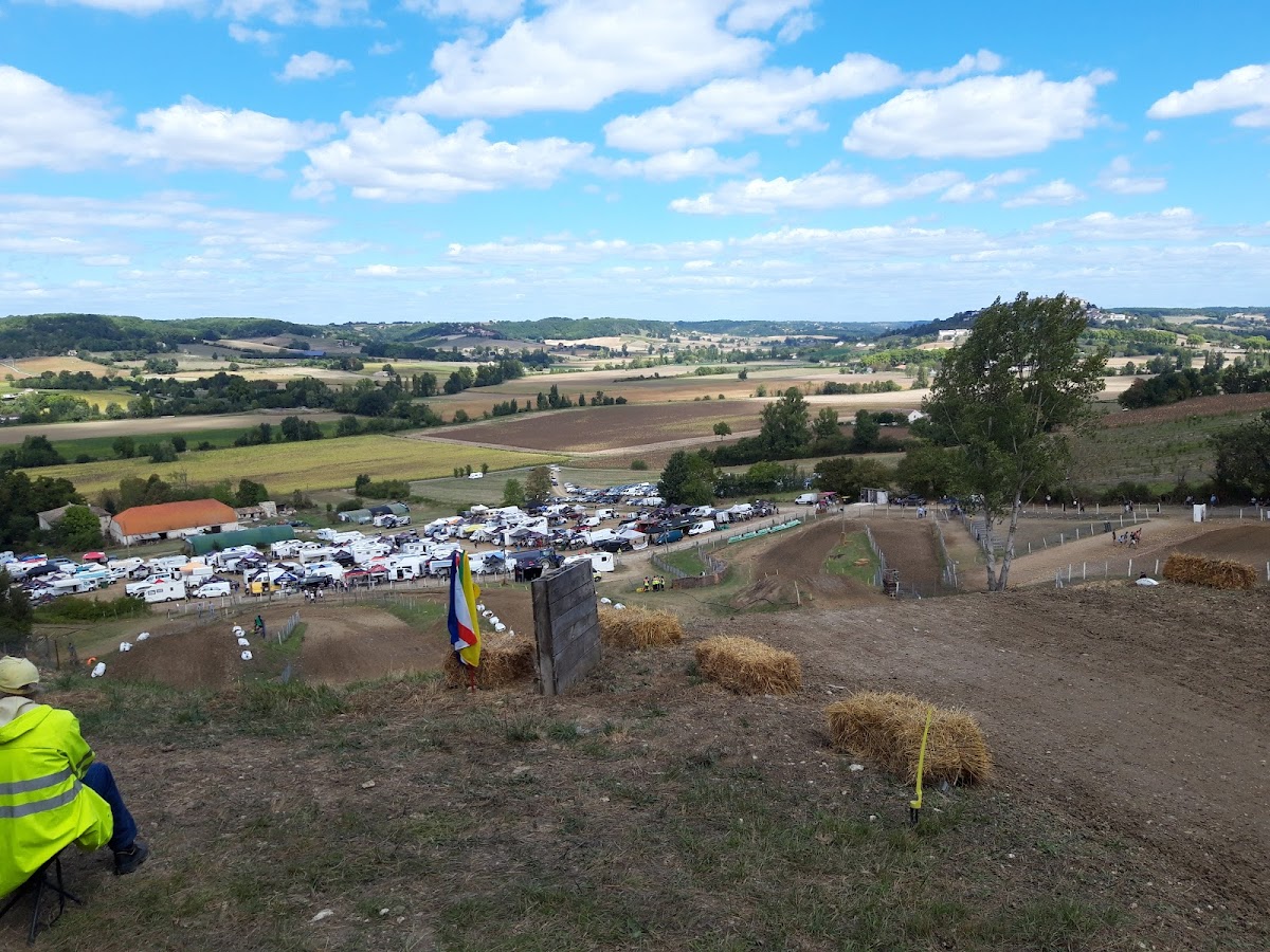 Terrain de motocross à Lauzerte