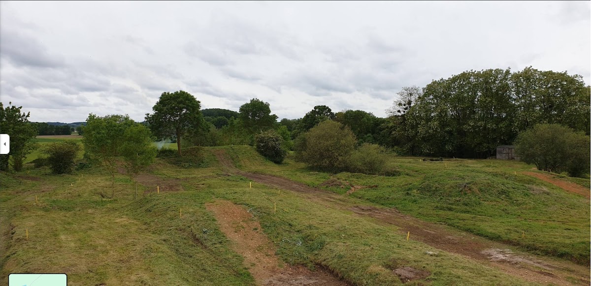 Terrain de motocross à Pezou