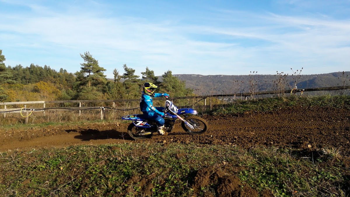 Terrain de motocross à Cornod — photo 1