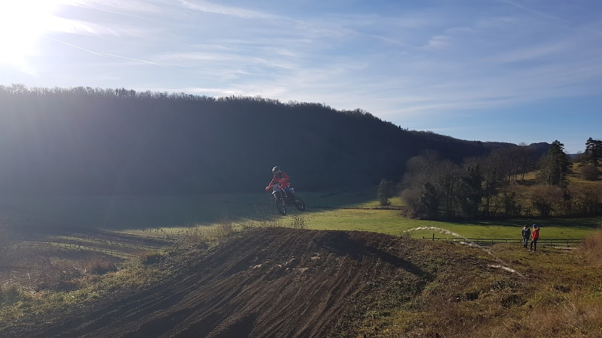 Terrain de motocross à Cornod — photo 3