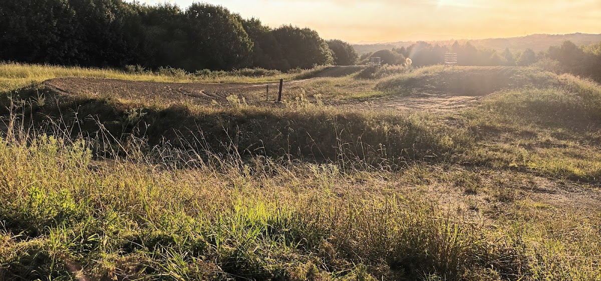 Terrain de motocross à Saint-Pée-Sur-Nivelle — photo 1