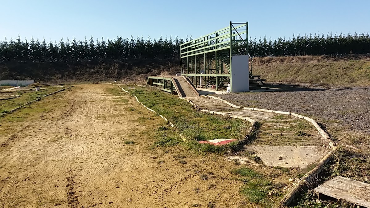 Terrain de motocross à Serris