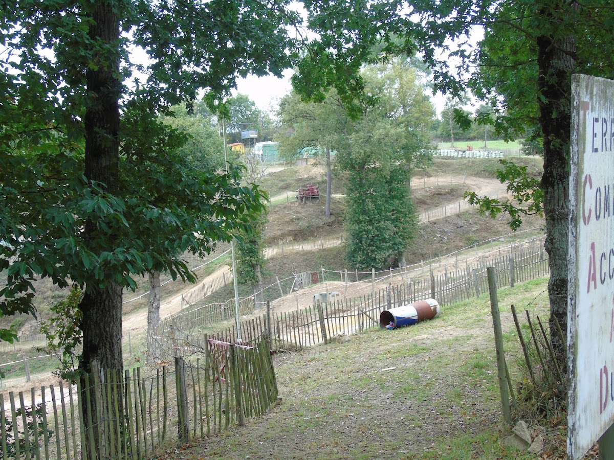Terrain de motocross à Talensac — photo 2