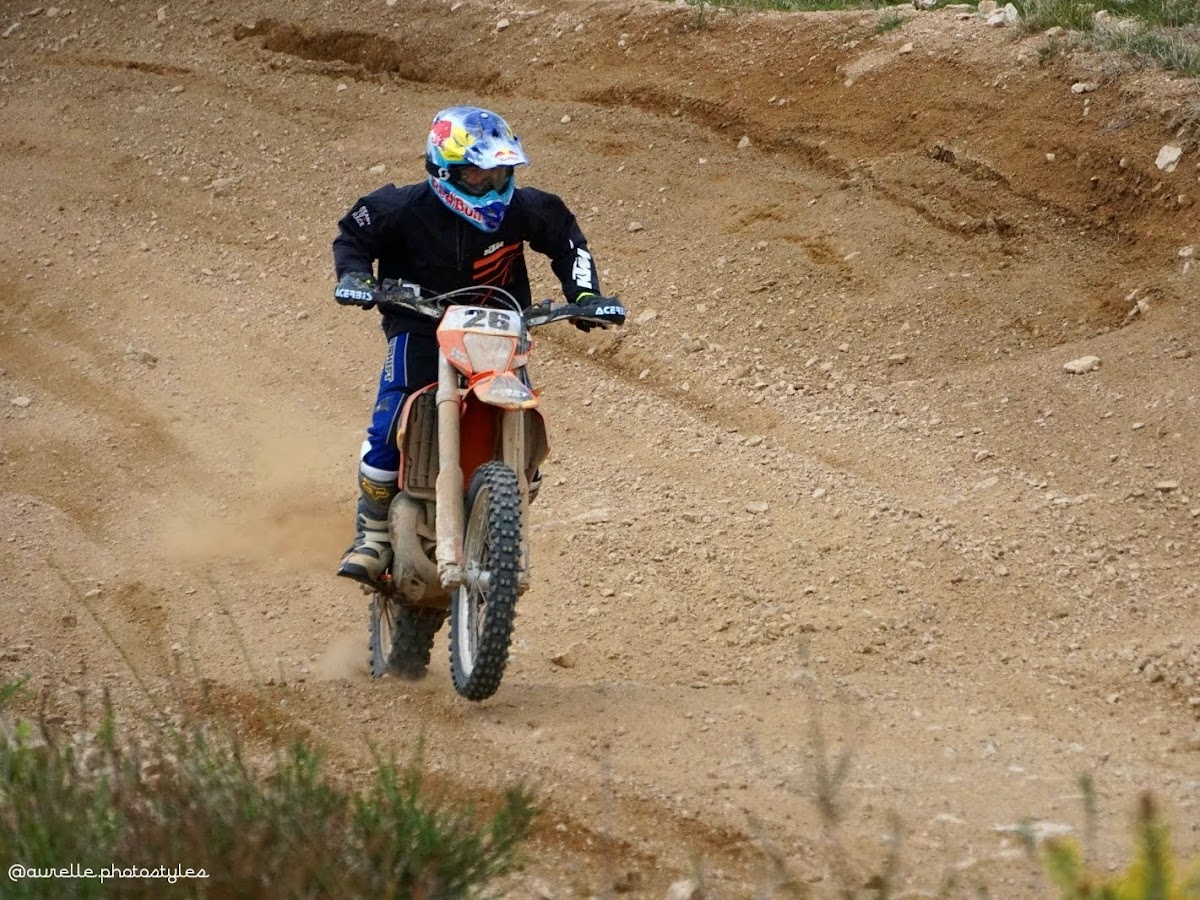 Terrain de motocross à Saint Rirand — photo 3