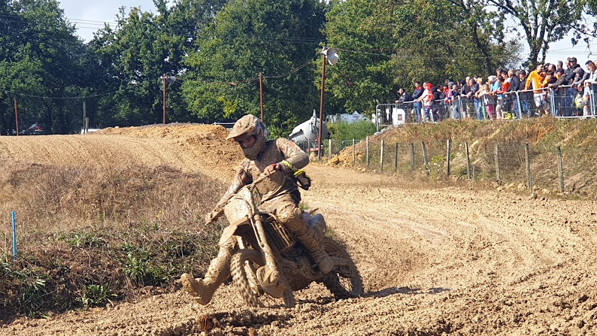 Terrain de motocross à Malville — photo 3