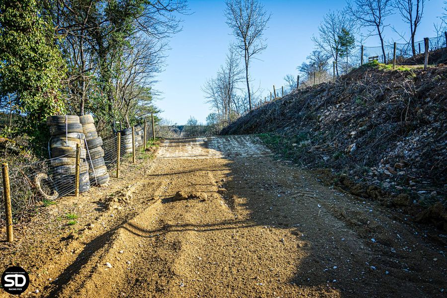 Terrain de motocross à Poulangy — photo 2