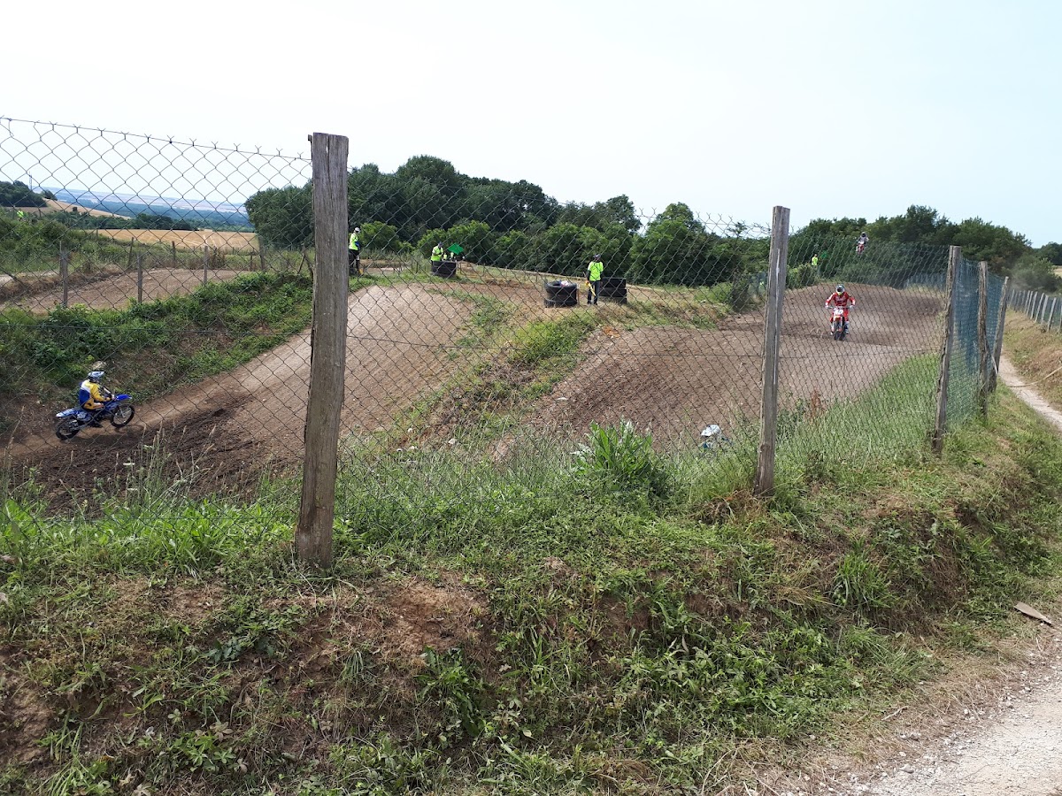 Terrain de motocross à Soisy-Bouy