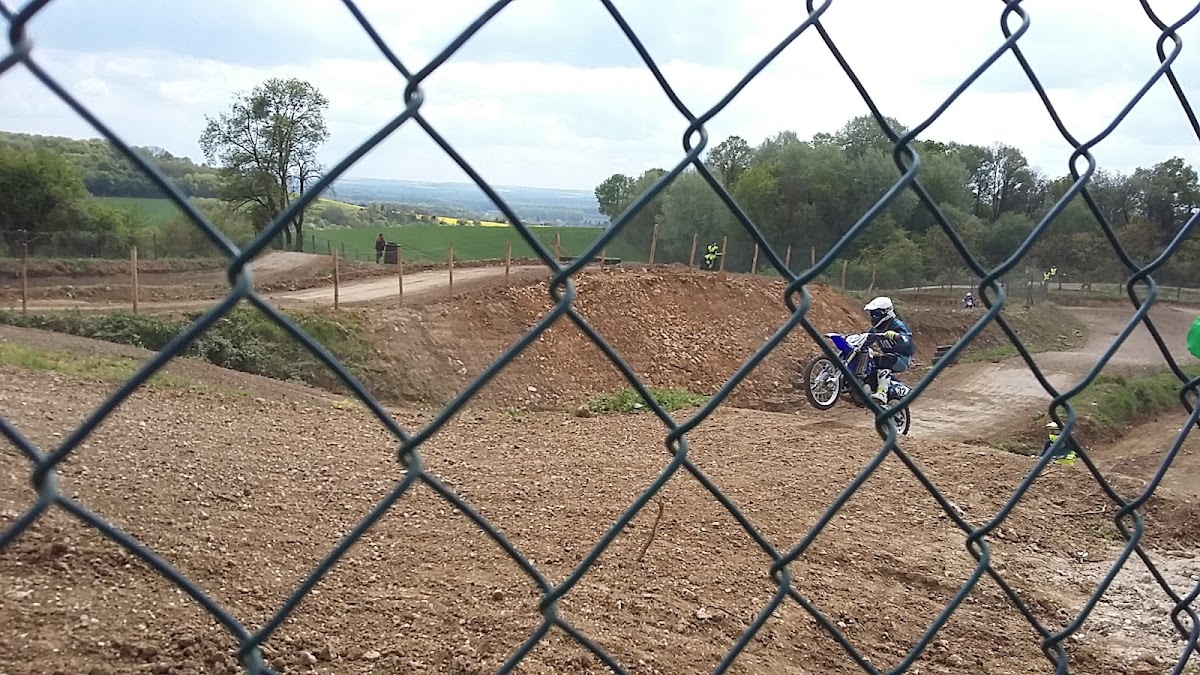 Terrain de motocross à Soisy-Bouy — photo 1