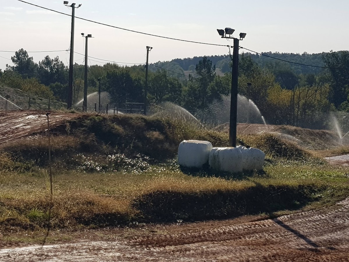 Terrain de motocross à Saint-Cybranet