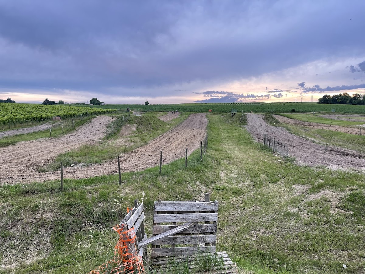 Terrain de motocross à Guimps