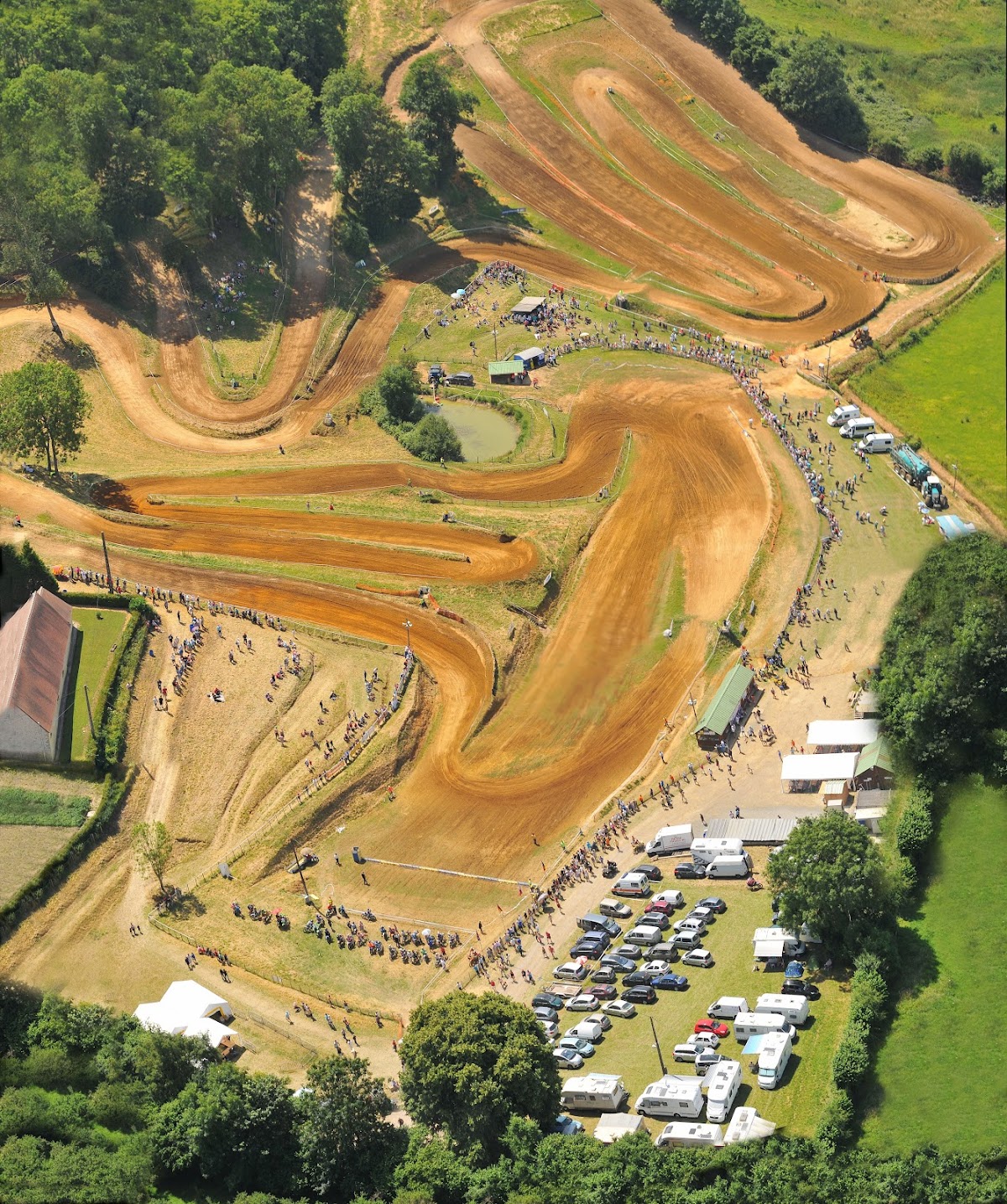 Terrain de motocross à Appenai-Sous-Bellême — photo 1