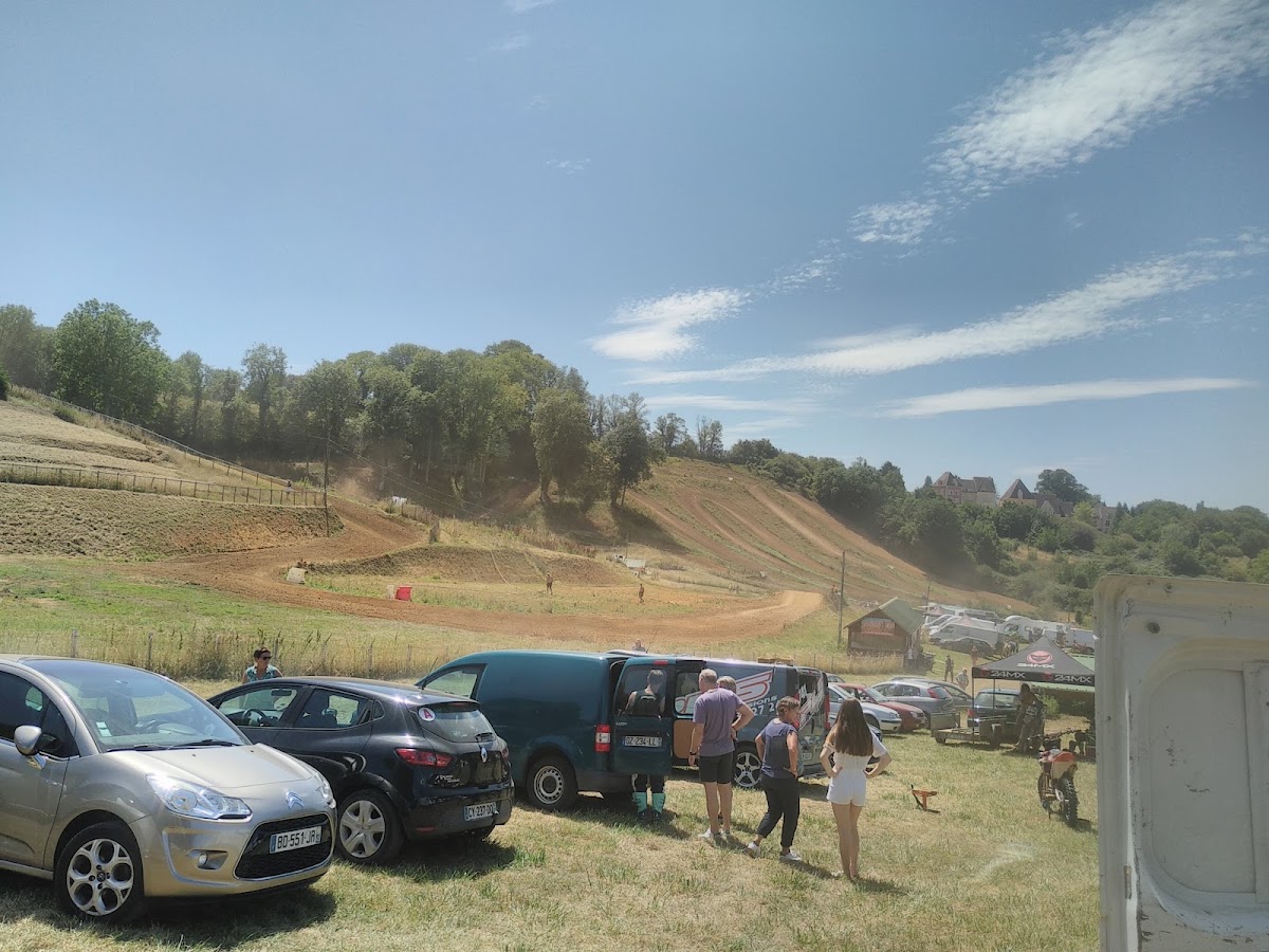 Terrain de motocross à Appenai-Sous-Bellême — photo 3