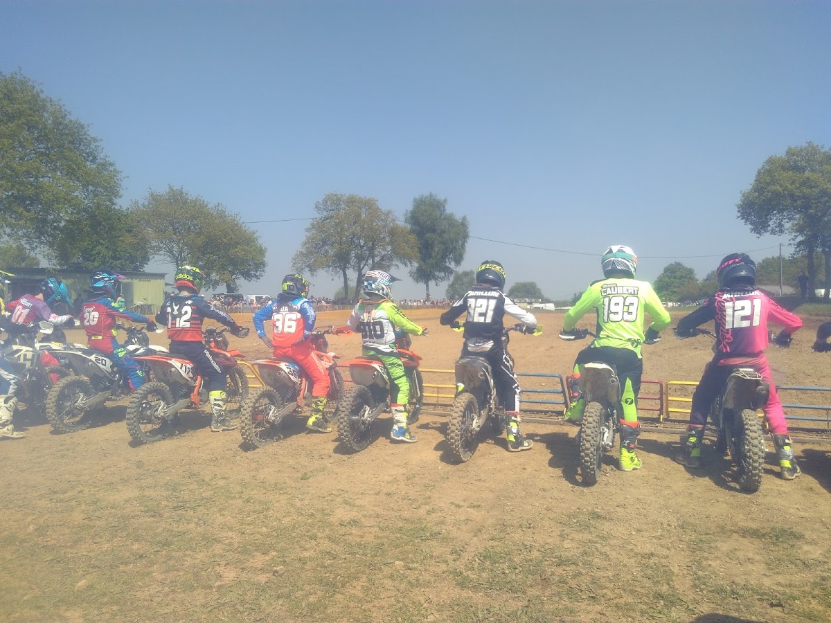 Terrain de motocross à Clécy — photo 1