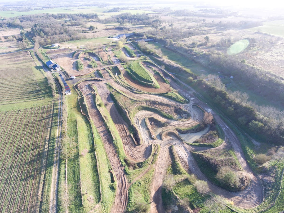 Terrain de motocross à Chinon — photo 2