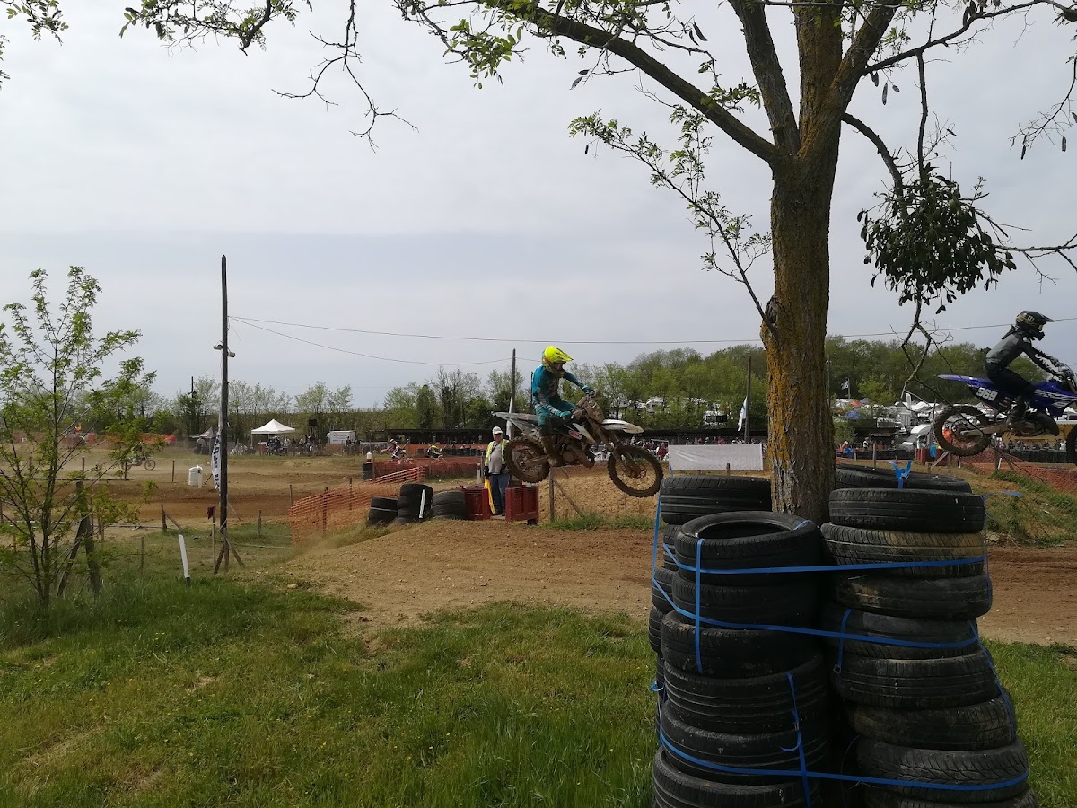 Terrain de motocross à Chinon — photo 3
