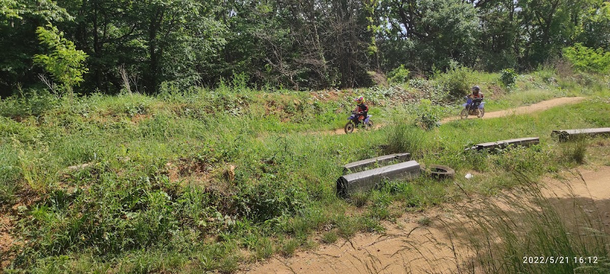Terrain de motocross à Maxéville — photo 3