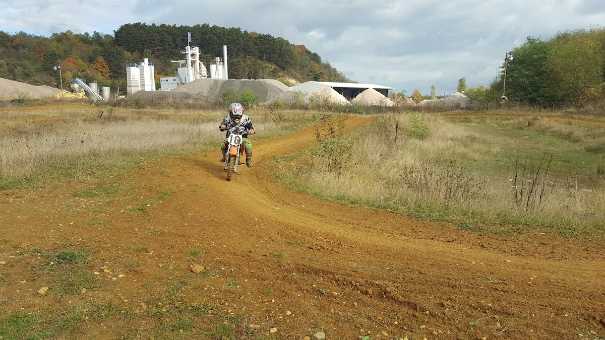 Terrain de motocross à Maxéville — photo 4
