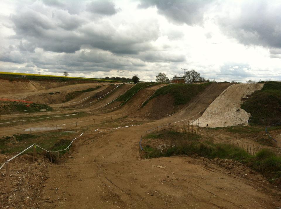 Terrain de motocross à Flixecourt