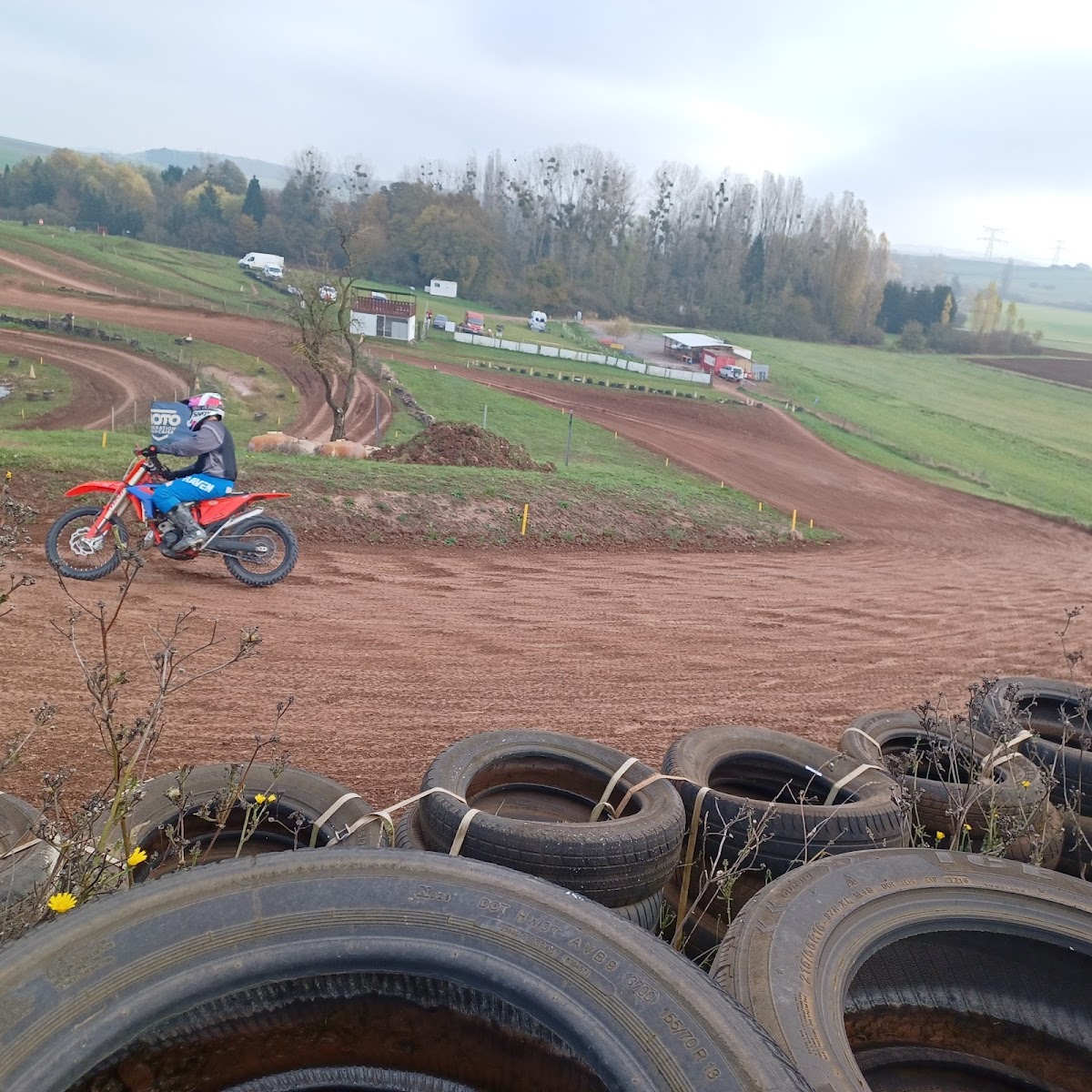 Terrain de motocross à Leyviller — photo 2