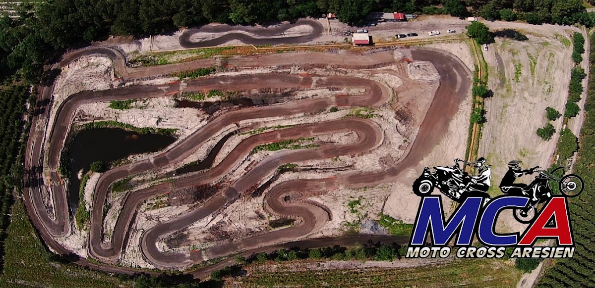 Terrain de motocross à Arès — photo 2