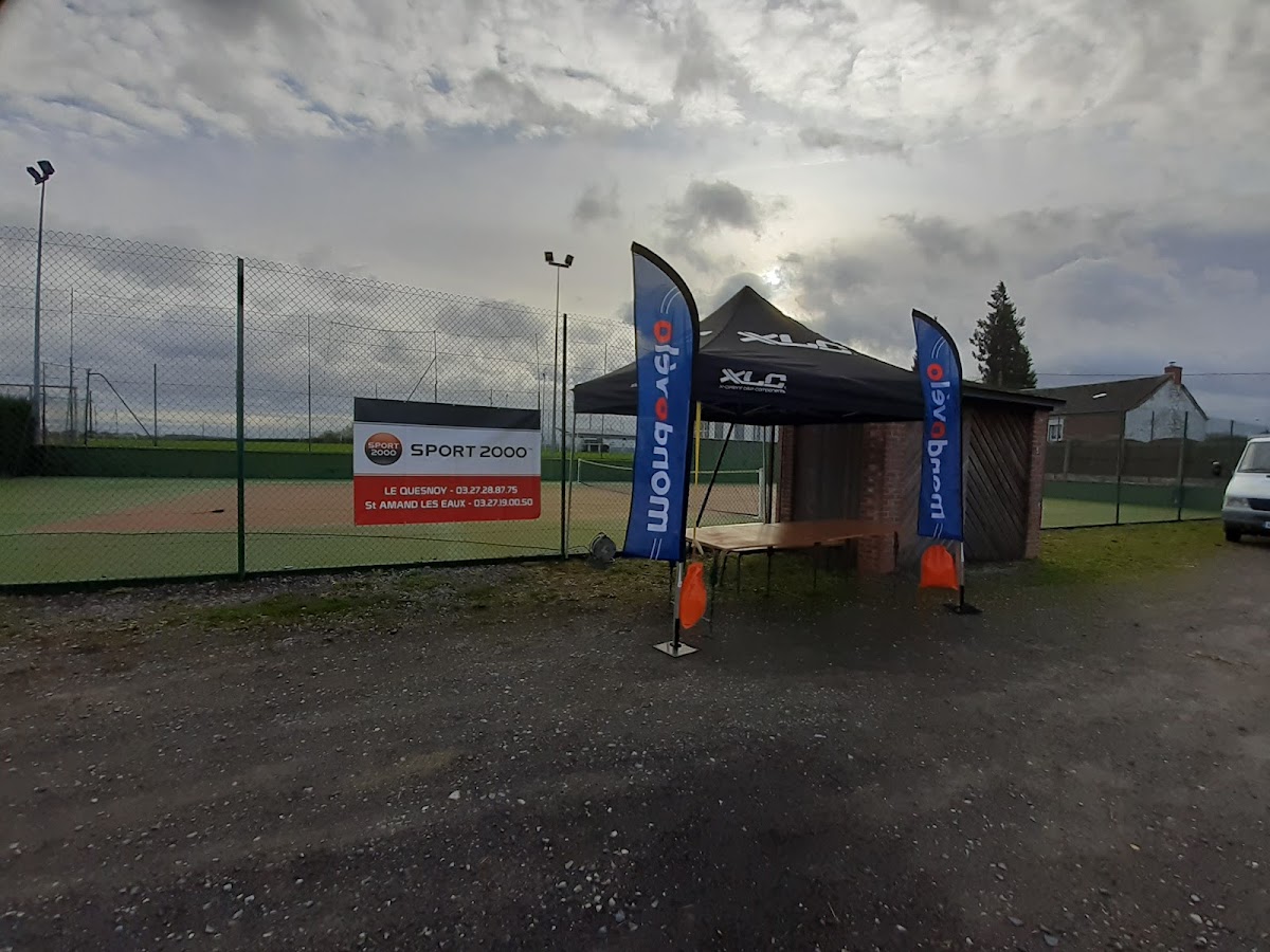 Terrain de motocross à Etroeungt — photo 2