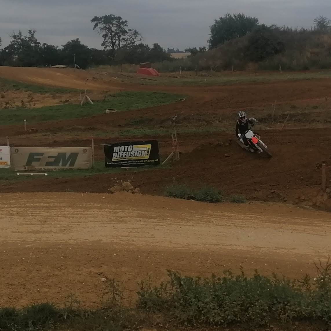 Terrain de motocross à Fontaine-Au-Pire