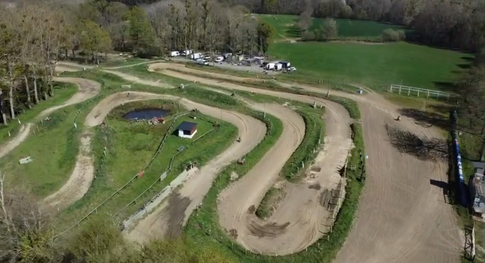 Terrain de motocross à Pleine-Fougères