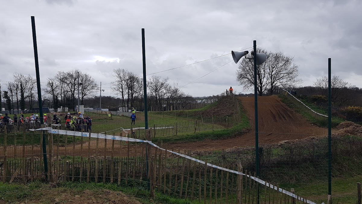 Terrain de motocross à Plouasne — photo 2