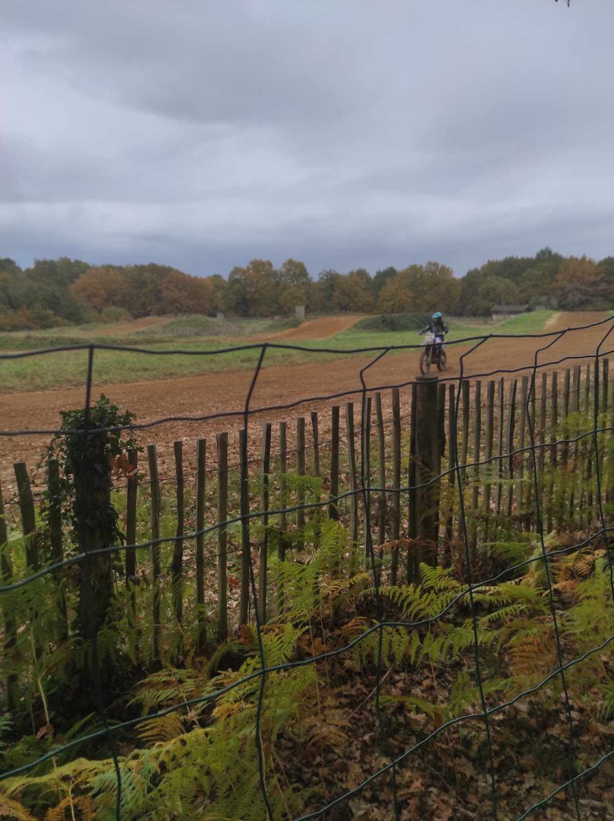 Terrain de motocross à Antagnac — photo 1