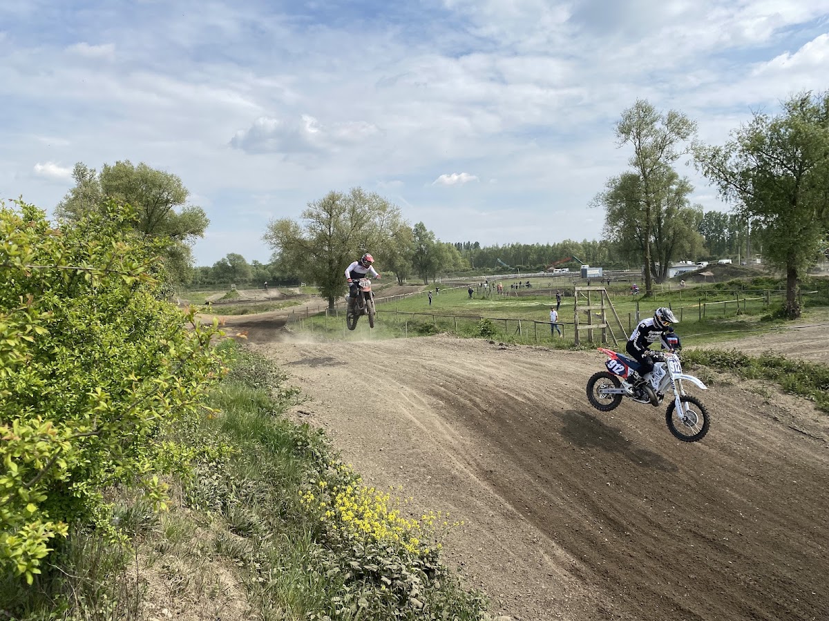 Terrain de motocross à Condé-Sur-L'Escaut