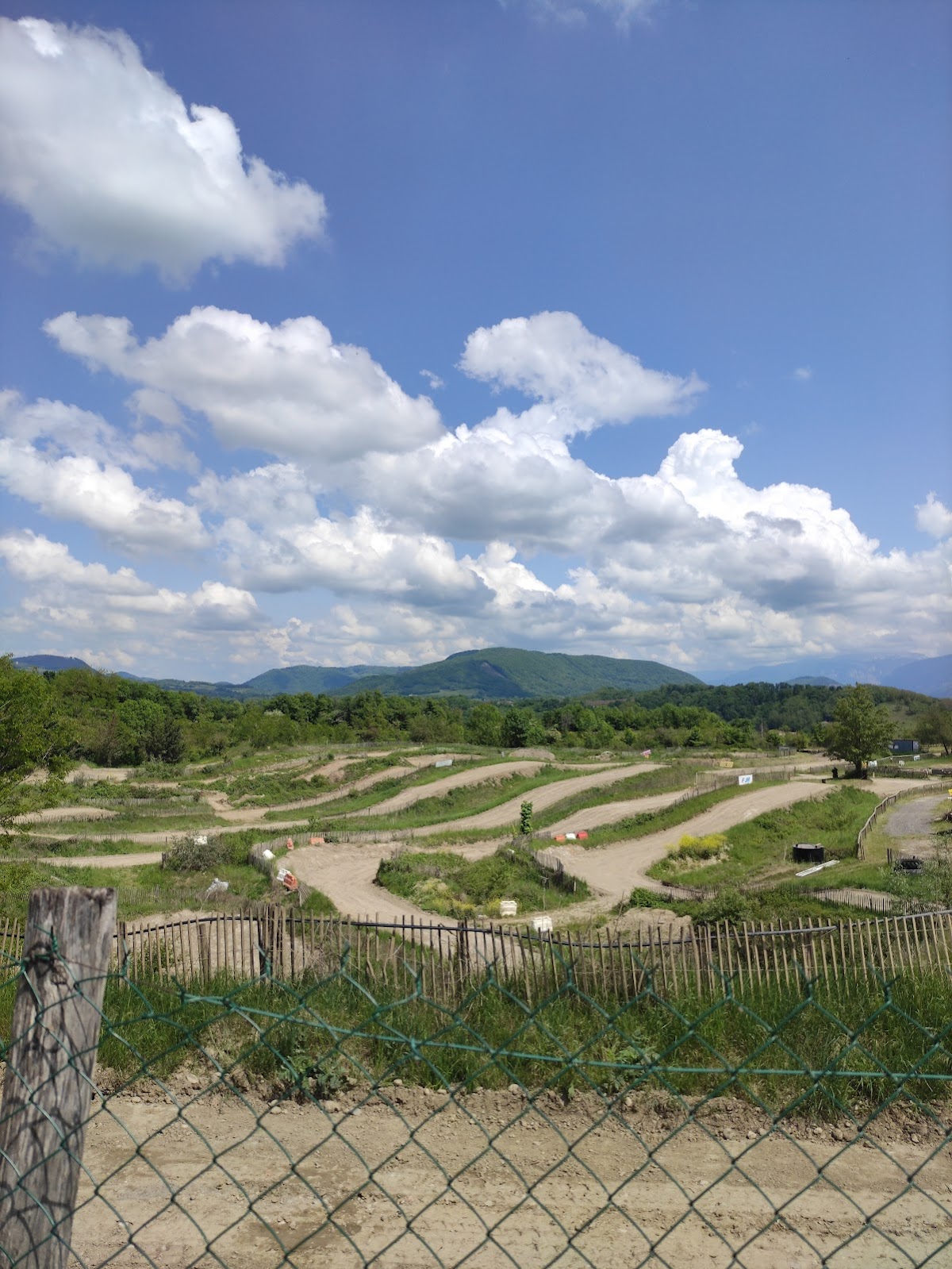 Terrain de motocross à Apprieu — photo 1