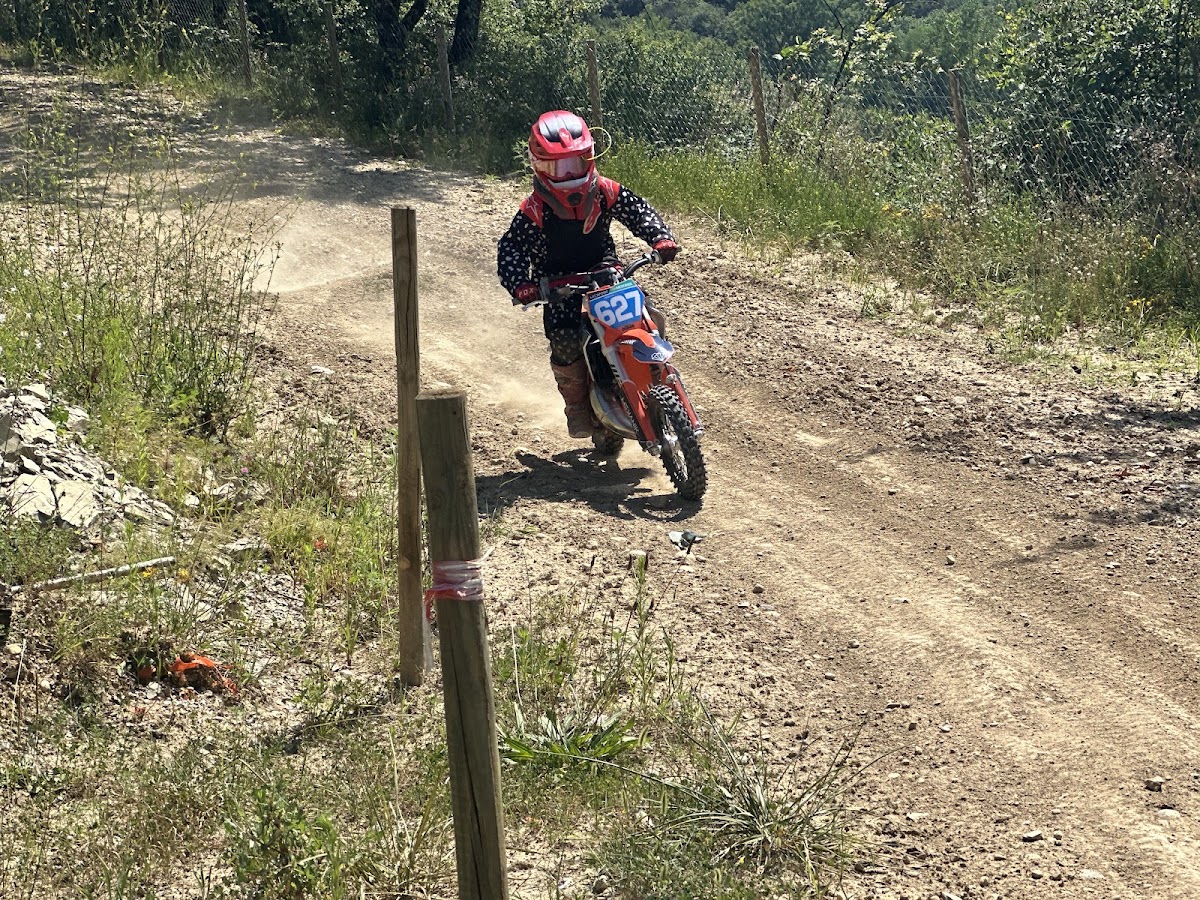 Terrain de motocross à Marignieu